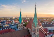 Vista aérea de la ciudad de Augsburgo en Alemania