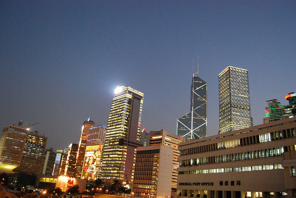 Atardecer sobre el Bank of China Tower