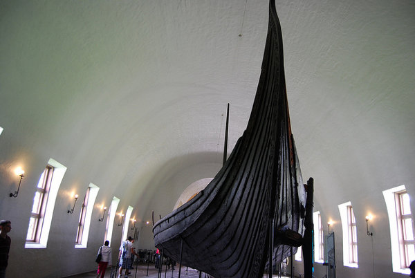 Barco vikingo del Vikingskipshuset de Oslo