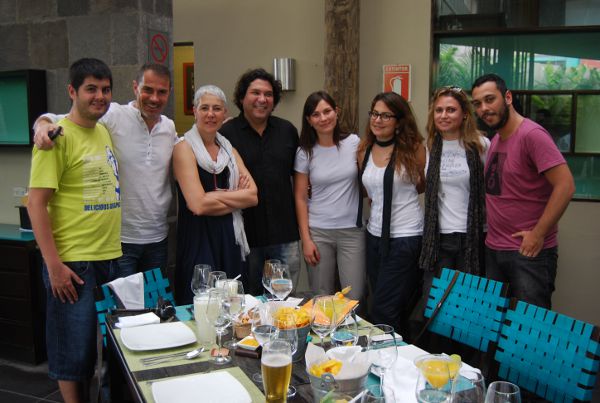 Integrantes del #LANtrip con Gastón Acurio y Pierina Papi
