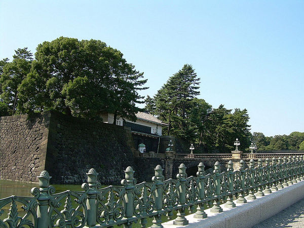 Muros y foso del Palacio Imperial de Tokio