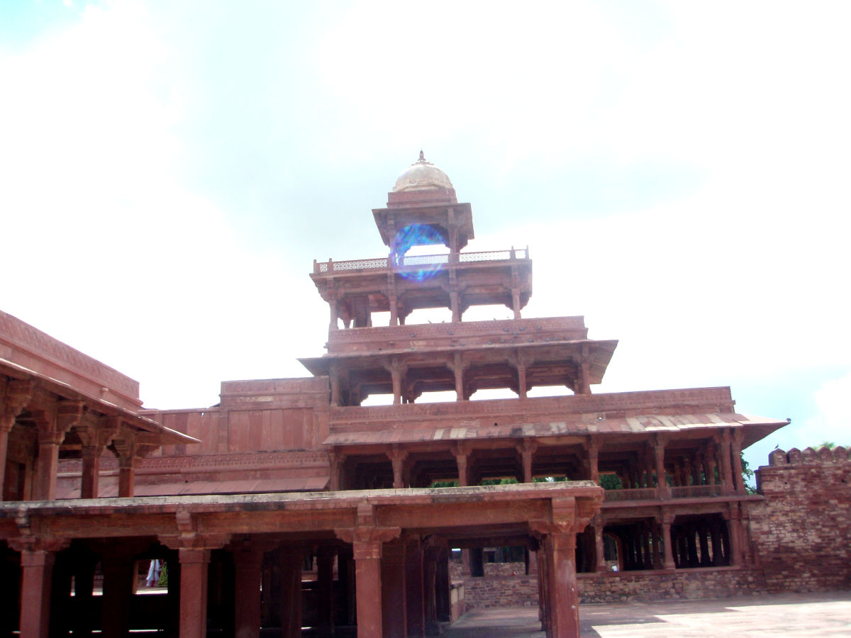 la ciudad fantasma de fatehpur sikri en india
