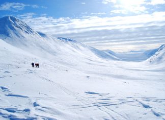 Descenso del paso de Tjäktja en Laponia Sueca