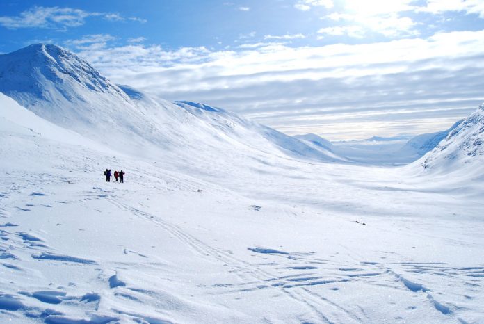 Descenso del paso de Tjäktja en Laponia Sueca