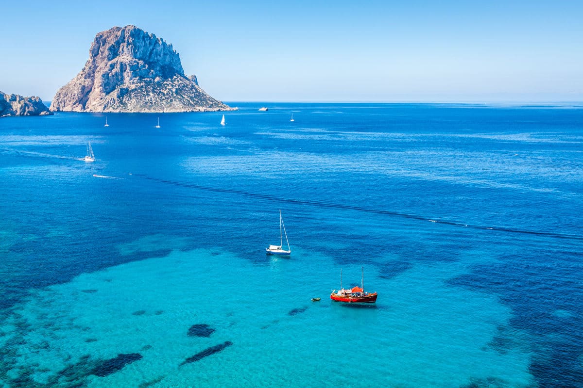 Razones para viajar a Ibiza este verano, Cala d'Hort