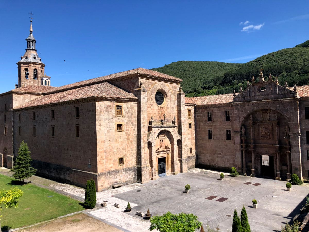 Exterior del Monasterio de Yuso en La Rioja