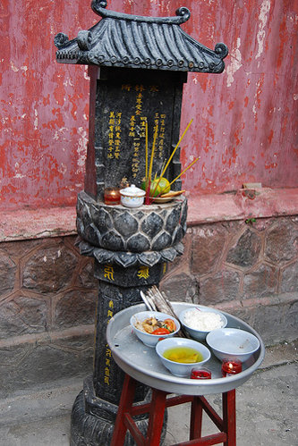 Altar de ofrendas en Vietnam