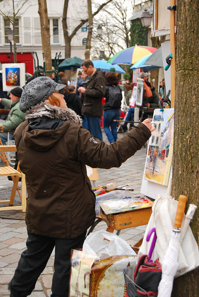Artista en la Place du Tertre en París
