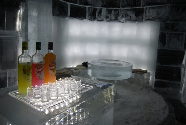Bebidas en el Artico Ice Bar de Laponia Noruega