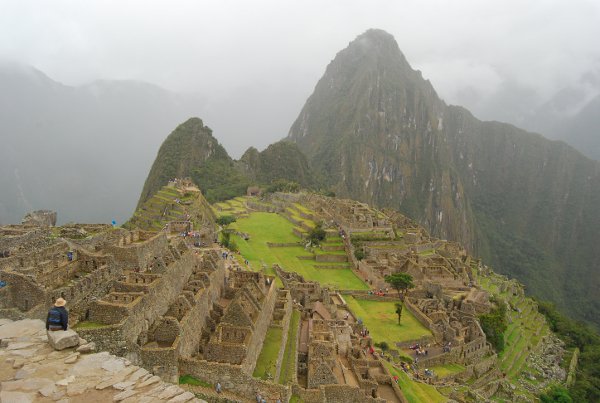 Contemplando la grandeza de Machu Picchu