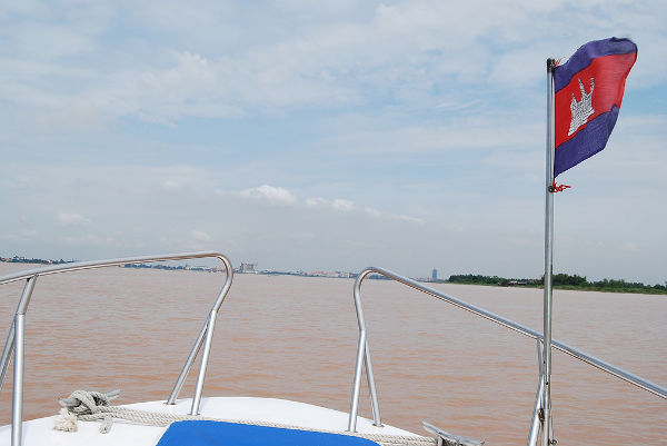 Cruzar la frontera de Vietnam a Camboya por el Mekong