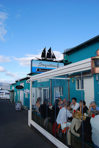 Dónde comer carne de ballena en Reikiavik