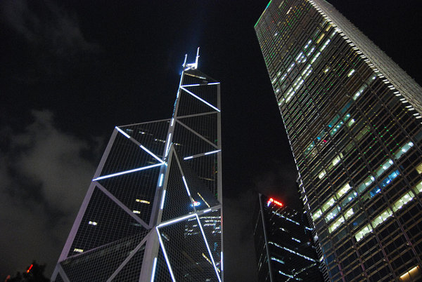 El Bank of China Tower de noche