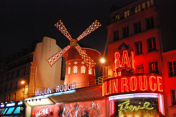 El Moulin Rouge en París