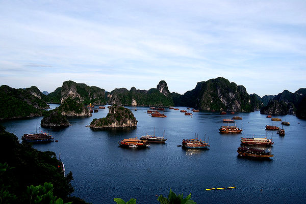 fotos bahía de ha long en vietnam, desde lo alto