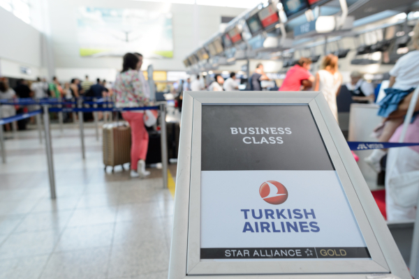 Fotos Turkish Ailines clase business, acceso a mostradores