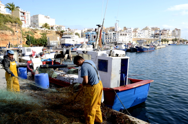 Fotos de Ametlla de Mar en Tarragona, pescadores y redes