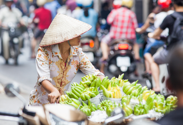 Fotos de Hanoi en Vietnam, vendedora callejera