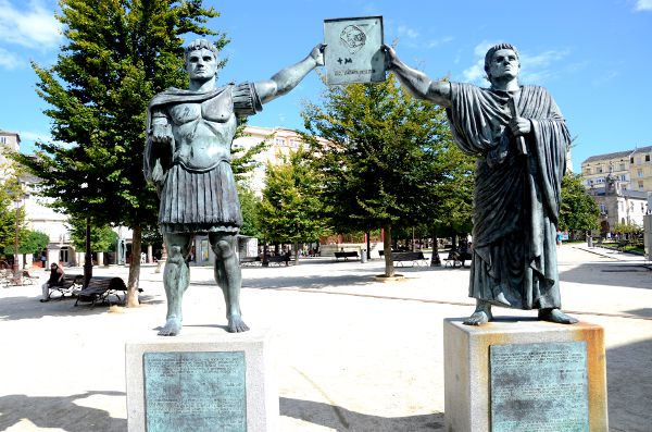 Fotos de Lugo, estatuas romanas