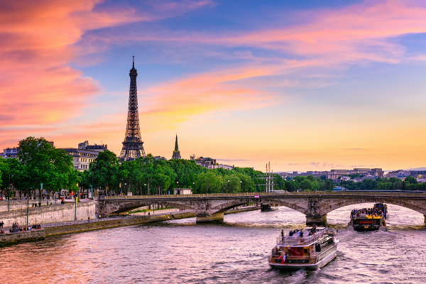 Fotos de Paris, Torre Eiffel y barco Sena al atardecer