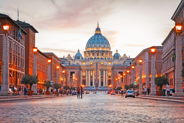 Fotos de Roma, Basilica de San Pedro en el Vaticano al atardecer