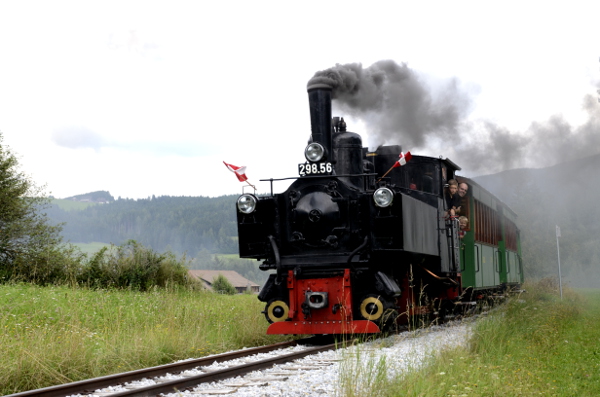 Fotos de Salzburgo en Austria, tren de vapor en Mauterndorf