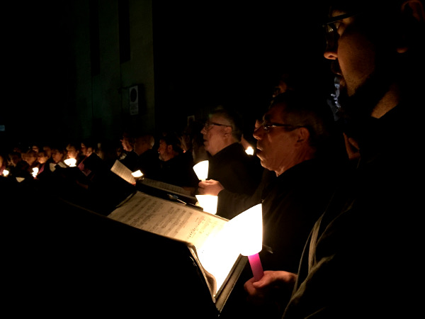 Fotos de Semana Santa de Murcia, coro procesion del silencio