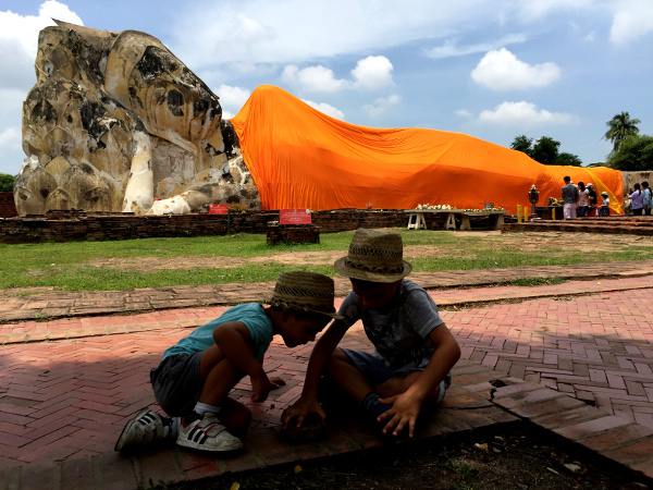 Fotos de Tailandia, Oriol y Teo en Ayutthaya