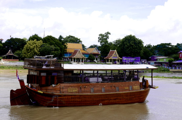 Fotos de Tailandia - crucero desde Ayutthaya, barco Thanatharee