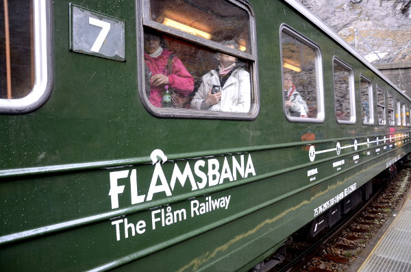 Fotos de los Fiordos Noruegos, el tren de Flam
