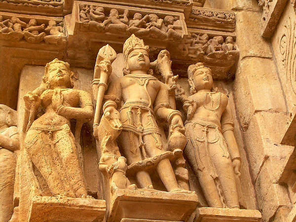 fotos de los templos eroticos de khajuraho, apsaras