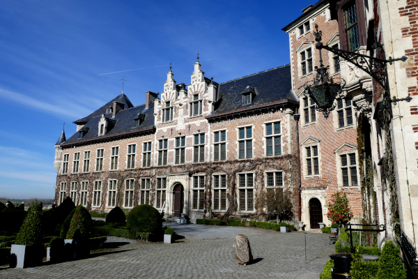 Fotos del Castillo de Gaasbeek en Flandes, edificio principal