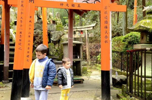 Fotos del Fushimi Inari de Kioto, Teo y Oriol