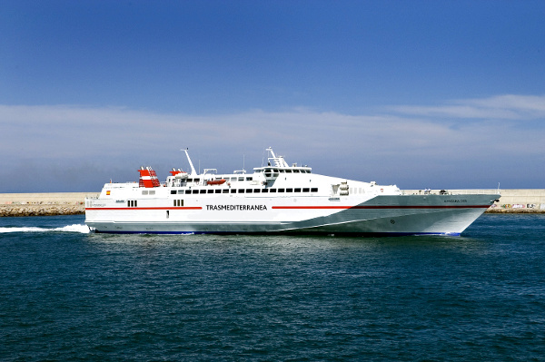 Fotos ferry Valencia Ibiza Trasmediterranea, barco rápido Almudaina II