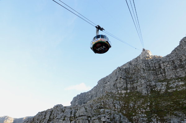 Fotos de Table Mountain en Ciudad del Cabo, teleférico subiendo