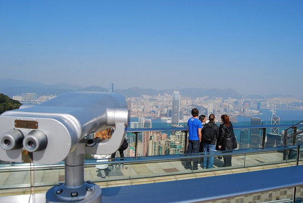 Miradores de la Peak Tower