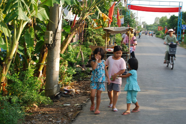Niños cham en Chau Doc