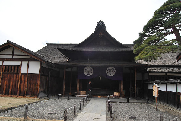 takayama jinya