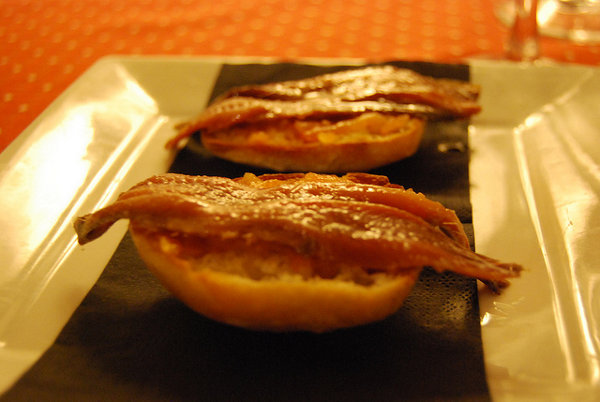 tostas con anchoas