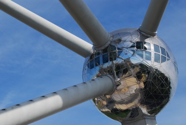 Una bola del Atomium de Bruselas