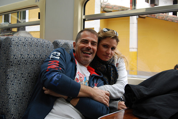 Viajando con Diego y Esther en el tren a Machu Picchu