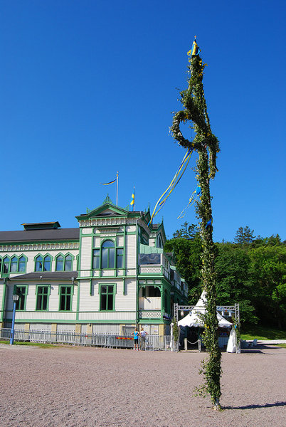 Viviendo el Midsommar en Marstrand, Suecia
